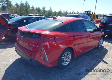 2022 Toyota Prius Prime Limited z USA, uszkodzony, nr VIN JTDKAMFP8N3212636